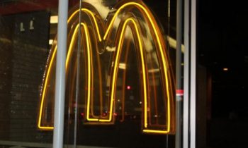 With tax cut, McDonald’s adds $150M to employee tuition program
